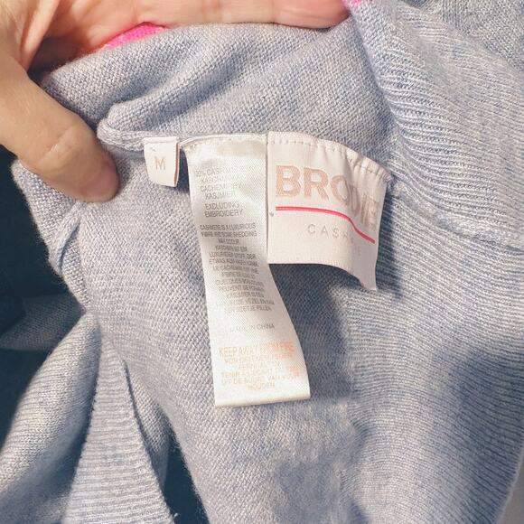 Brodie Cashmere Valentina Kiss Reversible Sweater Women's Medium Lips Embroidery - Picture 10 of 11